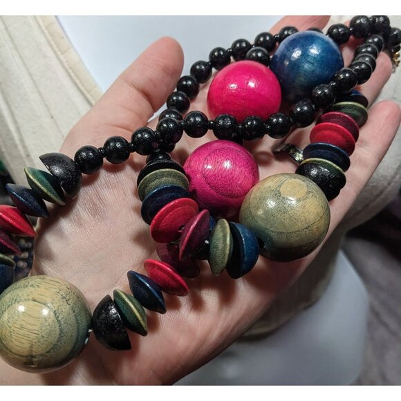 Vintage Rainbow Stained Wood Beaded Necklace - Picture 5 of 5
